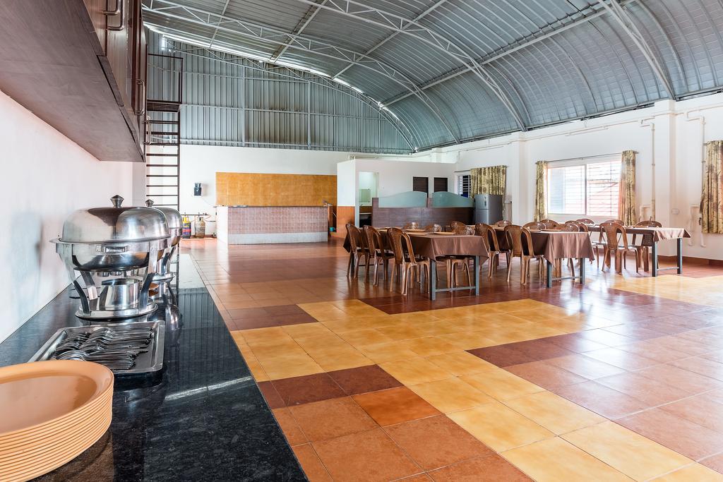 Treebo Pappilon Palace - Pvs Circle Mangalore Exterior foto