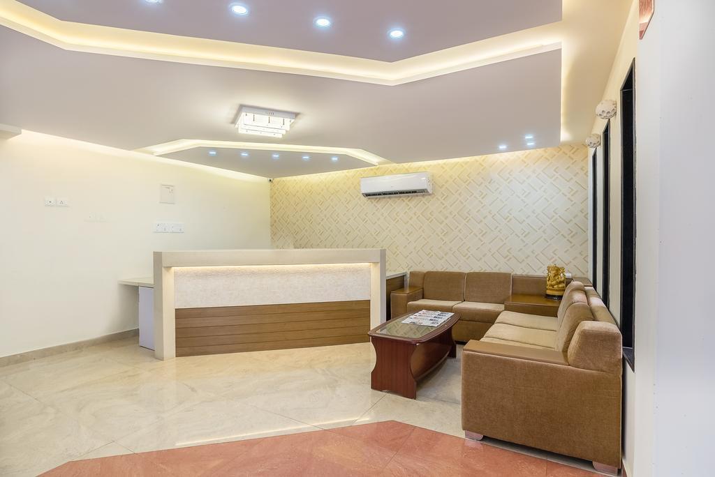 Treebo Pappilon Palace - Pvs Circle Mangalore Exterior foto